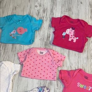 Gerber 0-3 month bundle.